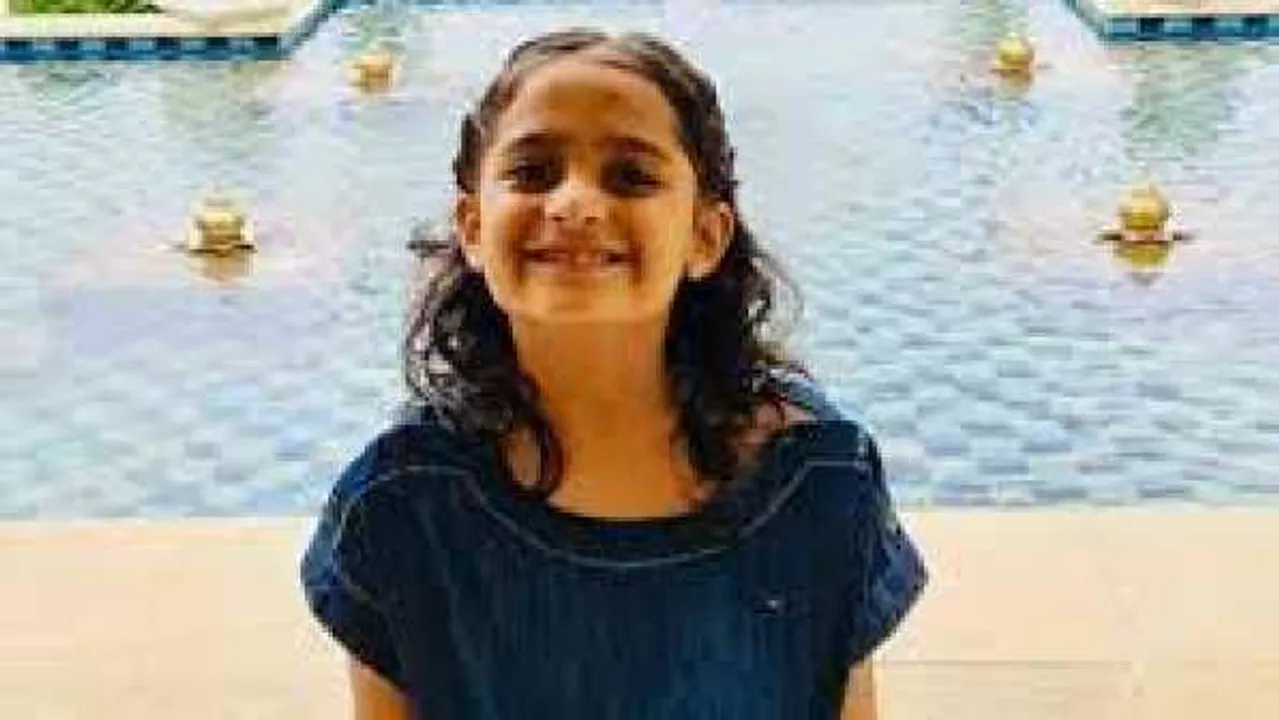 इंदौर की जियाना ने बनाया वर्ल्ड रिकॉर्ड: 9 मिनट 31 सेकंड में 195 देशों की खास बातें बताई  