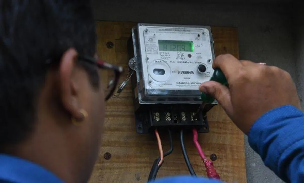 बिलासपुर में प्री पेड स्मार्ट मीटर, रेलवे स्टाफ क्वाटर्स और दुकानों में कनेक्शन, बिजली के इस्तेमाल के लिए पहले करना होगा रिचार्ज
