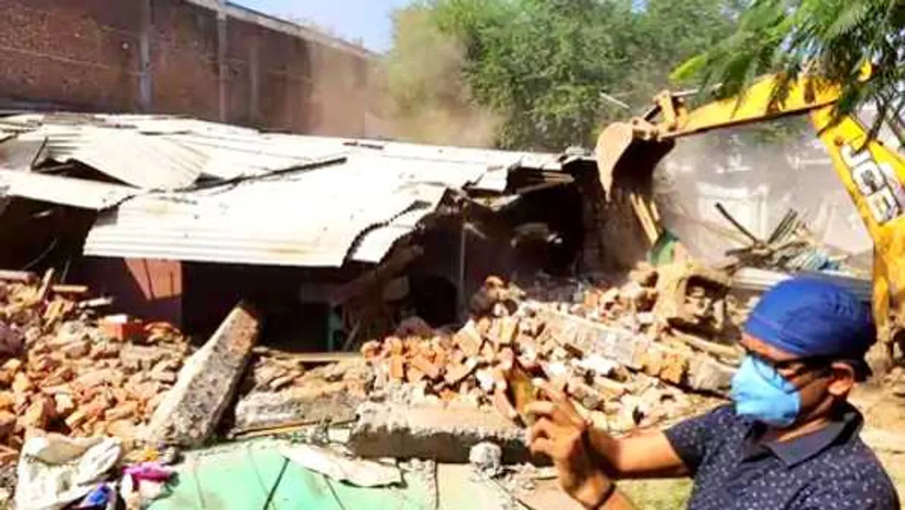 जबलपुर: 10 हजार वर्गफीट पर अवैध कब्जा हटाया, 14 दिन में तीसरी बड़ी कार्रवाई