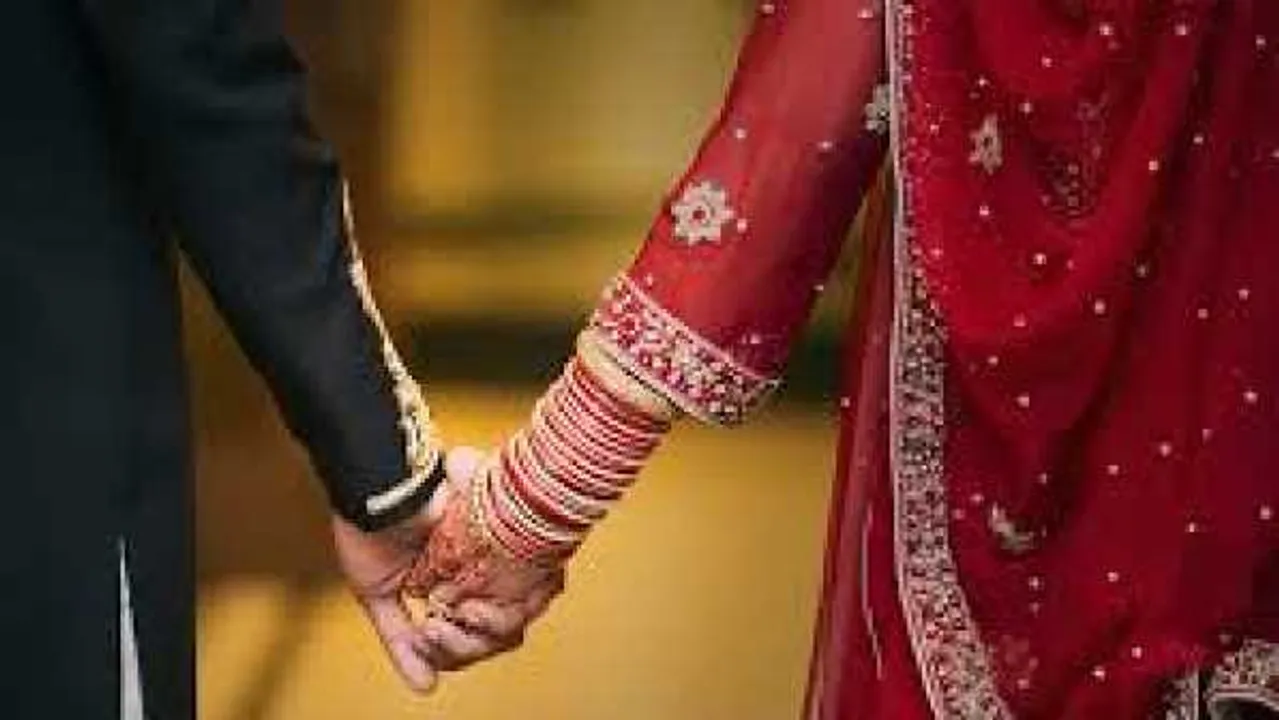 सरहद पार हुआ प्यार: पत्नी को हुआ पाकिस्तानी से प्यार, पति ने लाहौर जाकर कराया निकाह
