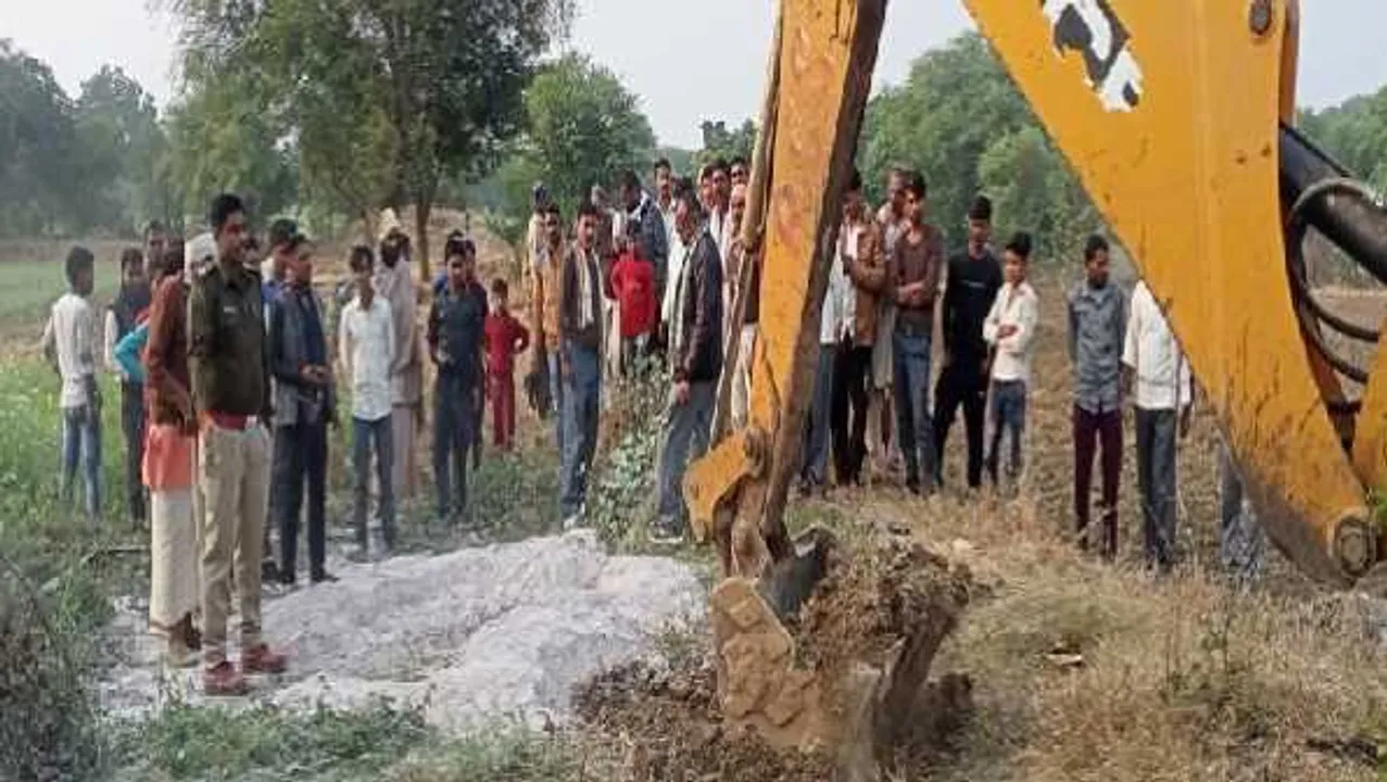 छतरपुर में हादसा: बोरवेल में गिर गई 15 महीने की बच्ची, सेना को बुलाया गया
