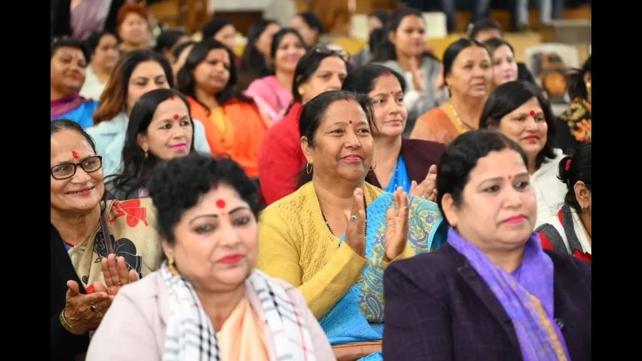 Women Empowerment : महिलाओं को सशक्त  बना रही मध्यप्रदेश सरकार