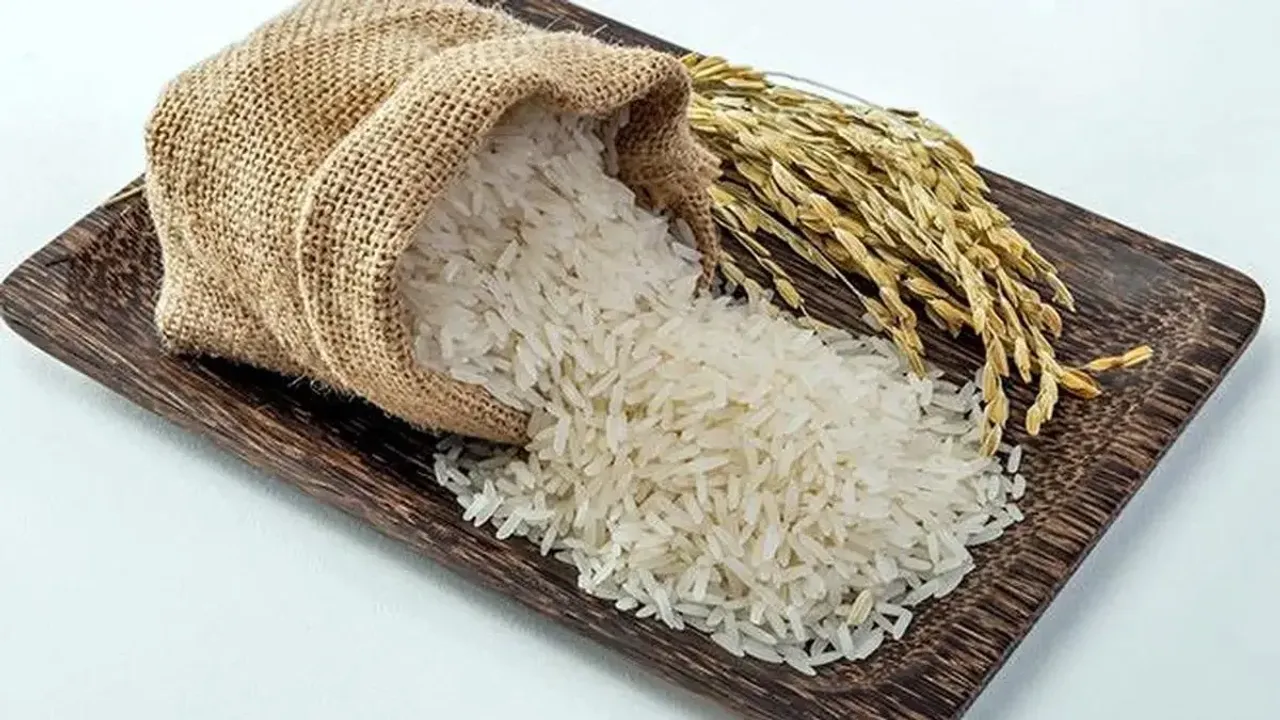 Bangladesh buys cheaper Indian rice amid strained ties 2