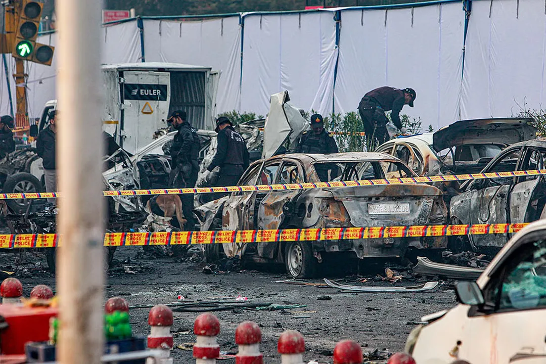  दिल्ली ब्लास्ट: कार में मौजूद डॉ. उमर का डीएनए मैच, जांच में कई अहम सुराग मिले