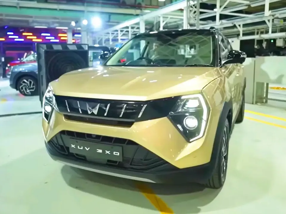  महिंद्रा की बड़ी उपलब्धि: XUV 3XO और XUV300 की संयुक्त बिक्री 4 लाख यूनिट्स के पार
