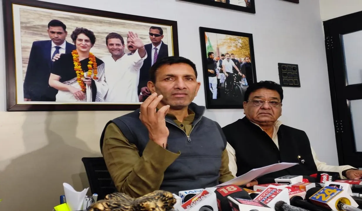  कांग्रेस की प्रेस कॉन्फ्रेंस: जीतू पटवारी ने सरकार से किए तीखे सवाल