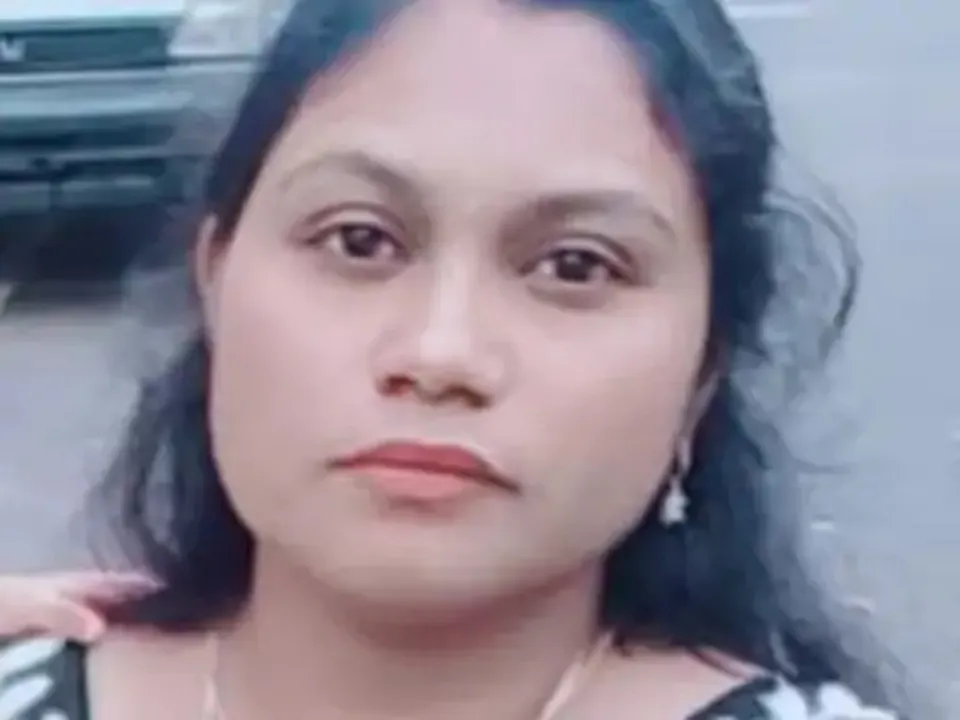  बेंगलुरु में इंजीनियर ने बैंक मैनेजर पत्नी की गोली मारकर हत्या, अफेयर के शक में सरेआम वारदात 