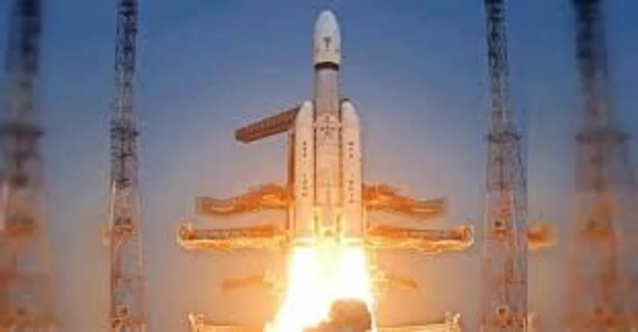  इसरो ने 6100 किलोग्राम का अमेरिकी सैटेलाइट लॉन्च किया