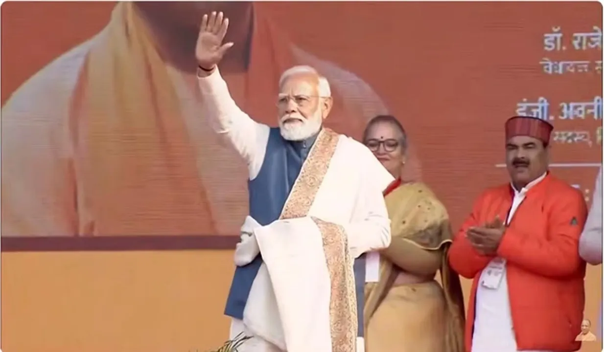  प्रधानमंत्री मोदी राष्ट्र प्रेरणा स्थल पहुंचे: भारत माता को पुष्पांजलि, जनसंघ–भाजपा की वैचारिक यात्रा का अवलोकन