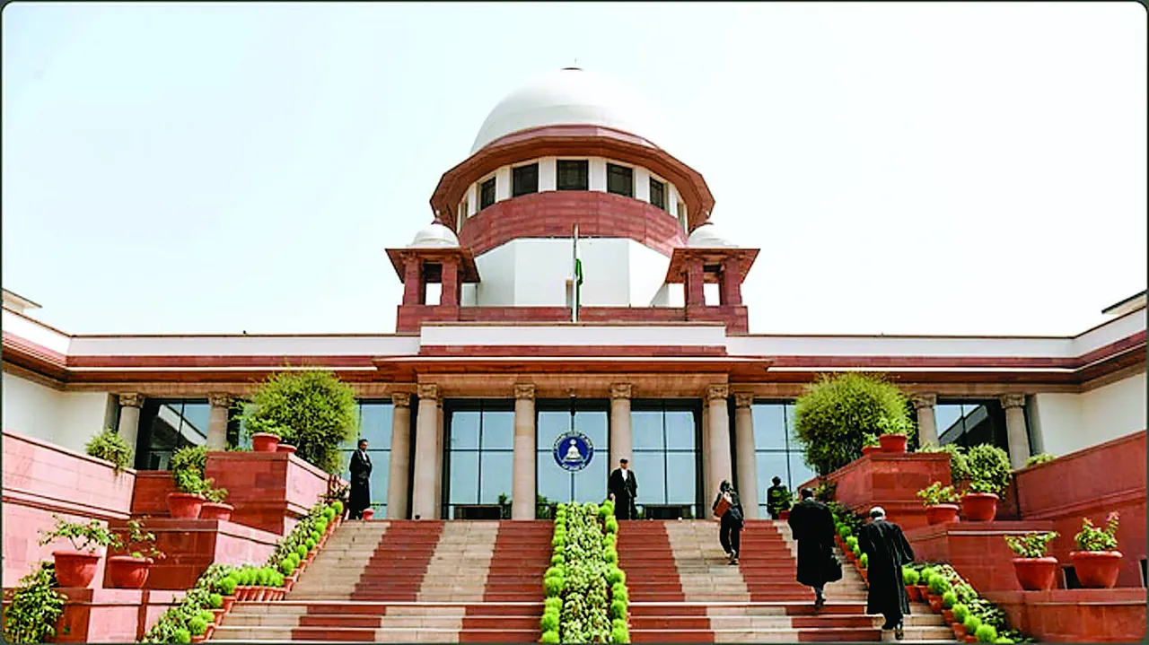  सुप्रीम कोर्ट ने जिला न्यायाधीश की बर्खास्तगी रद्द की, न्यायिक स्वतंत्रता पर दिया बड़ा संदेश 