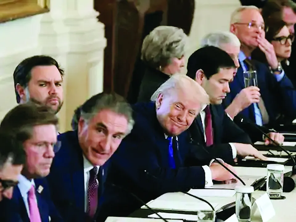  अमेरिका दे सकता है भारत को वेनेजुएला का तेल: ट्रम्प की बड़ी तेल कंपनियों से मुलाकात, रिलायंस भी कतार में 