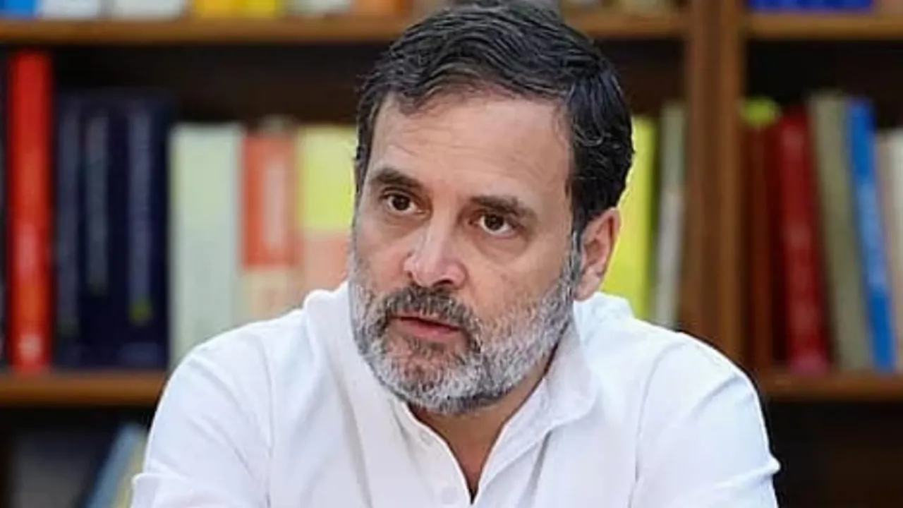  दूषित पानी से मौतों पर सियासत गरम, राहुल गांधी की सभा रद्द
 Photograph: (google) 