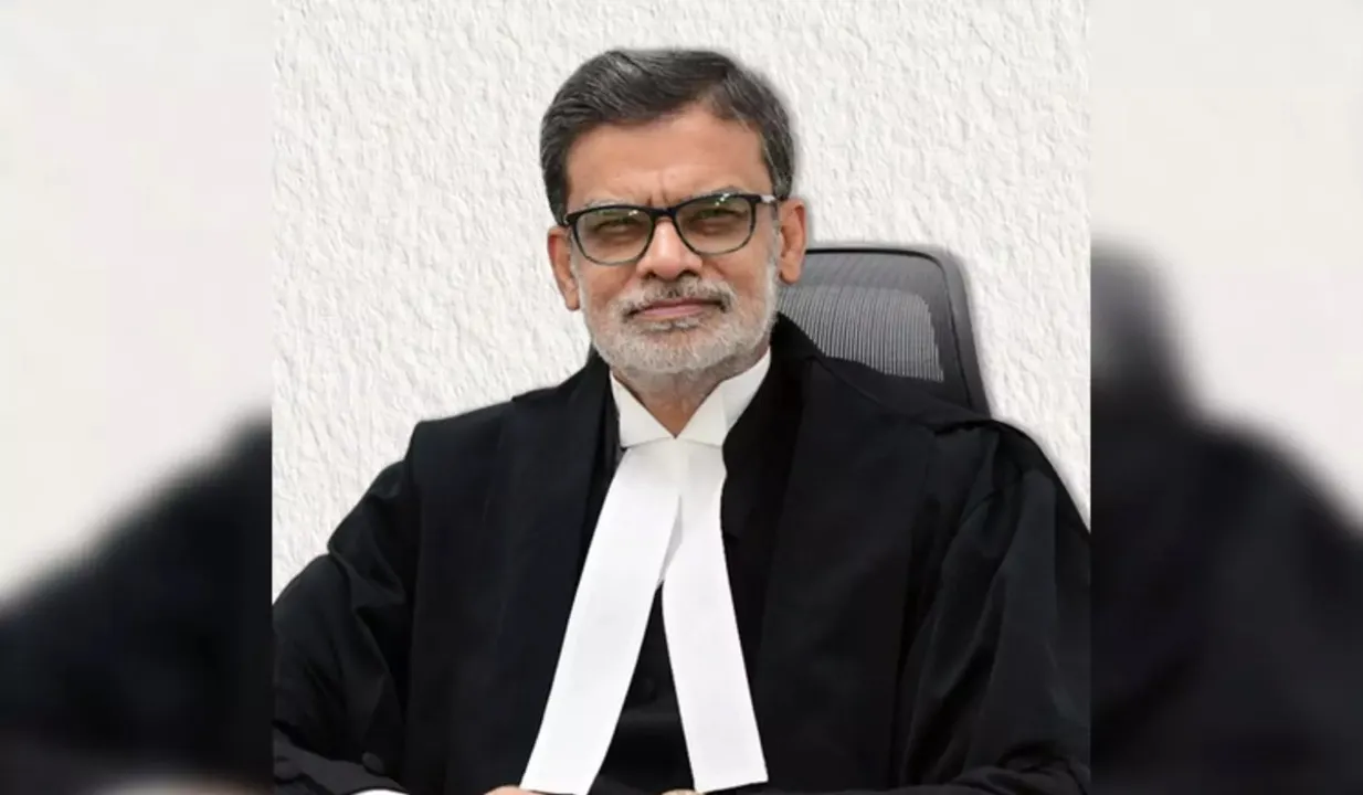  न्यायमूर्ति सुजय पॉल ने कलकत्ता हाई कोर्ट के मुख्य न्यायाधीश के रूप में ली शपथ