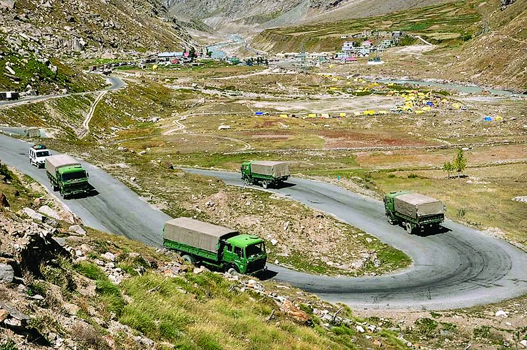  चीन बॉर्डर के पास 17 डिफेंस प्रोजेक्ट को मंजूरी, भारत का बड़ा रणनीतिक मास्टरस्ट्रोक 