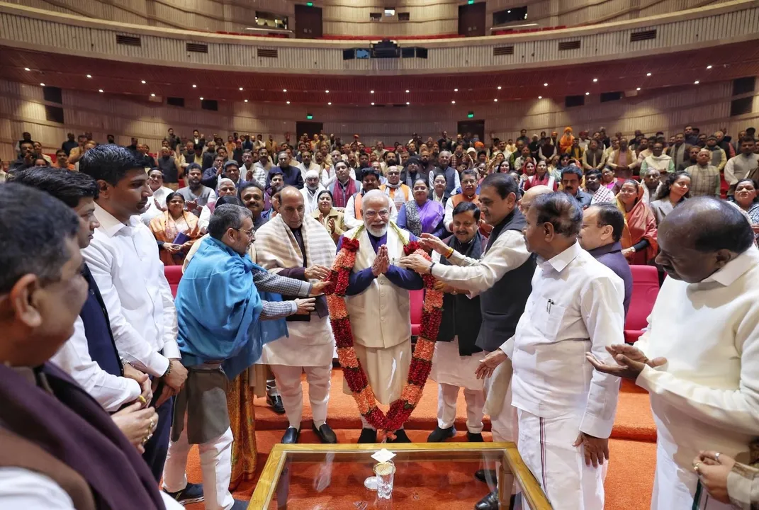 pm modi in NDA meeting