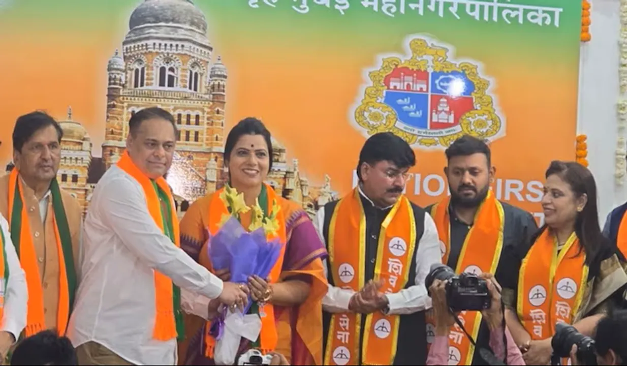  रितु तावड़े मुंबई नगर निगम की महापौर पद की उम्मीदवार घोषित