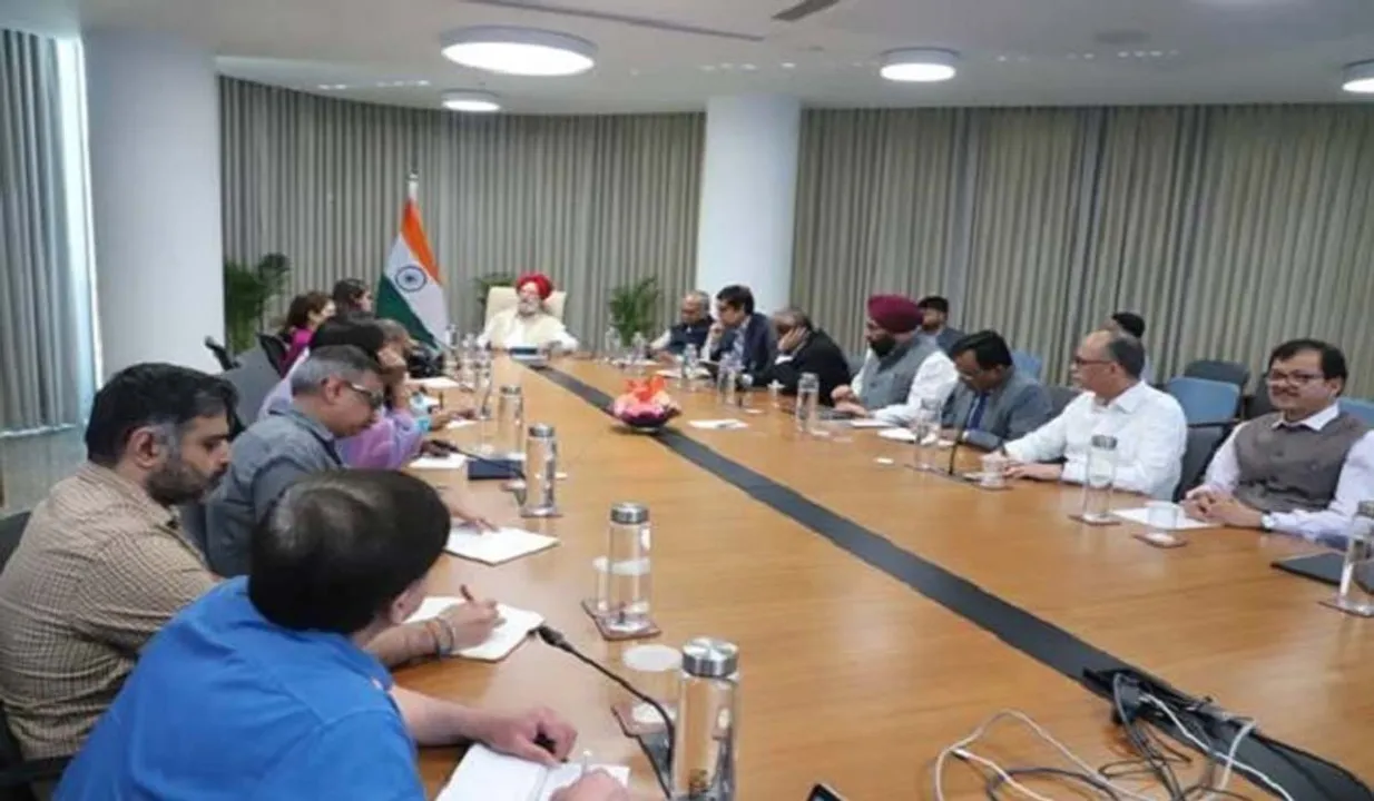  west-asia-crisis-india-oil-supply-no-impact-hardeep-puri Photograph: (HS) 