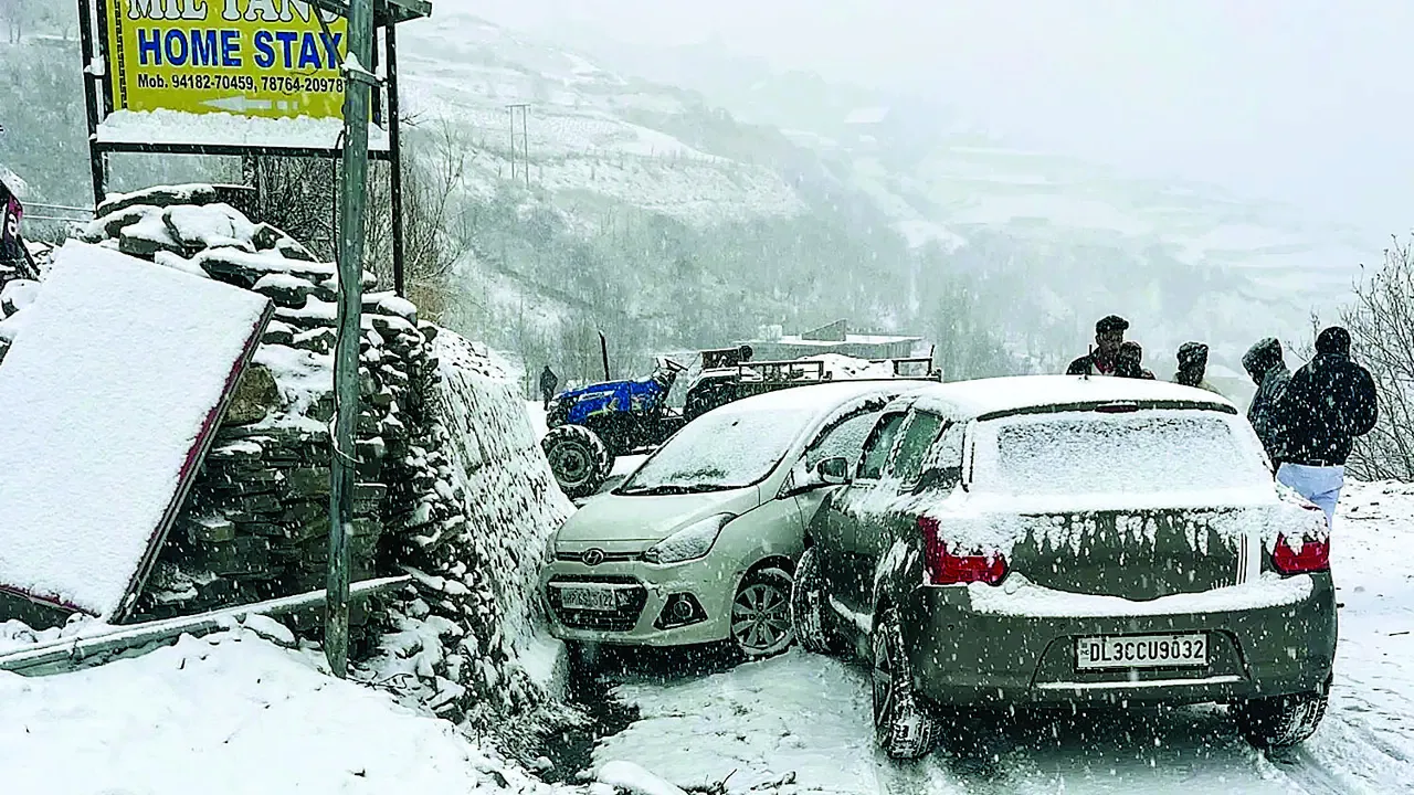  उत्तराखंड में होली बाद बारिश-बर्फबारी अलर्ट: एमपी के 11 जिलों में 33 डिग्री पार, राजस्थान में बढ़ी रात की गर्मी 