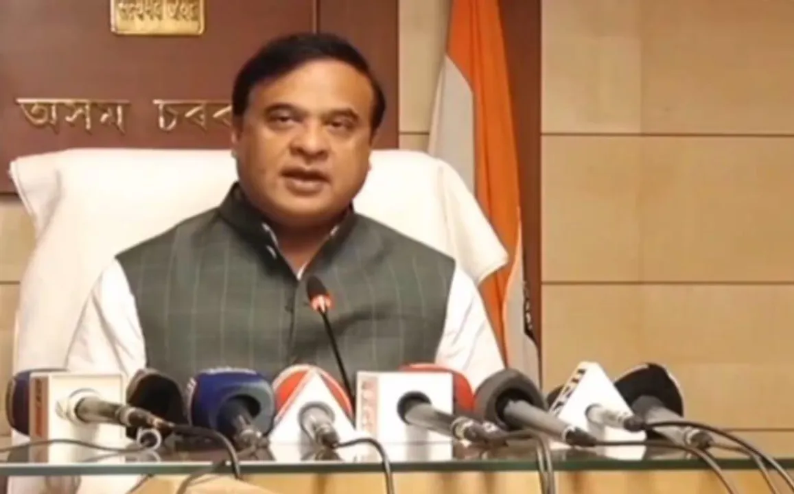  **असम सरकार ने कैबिनेट बैठक में सार्वजनिक स्थानों पर बीफ बिक्री प्रतिबंध का फैसला लिया।** 