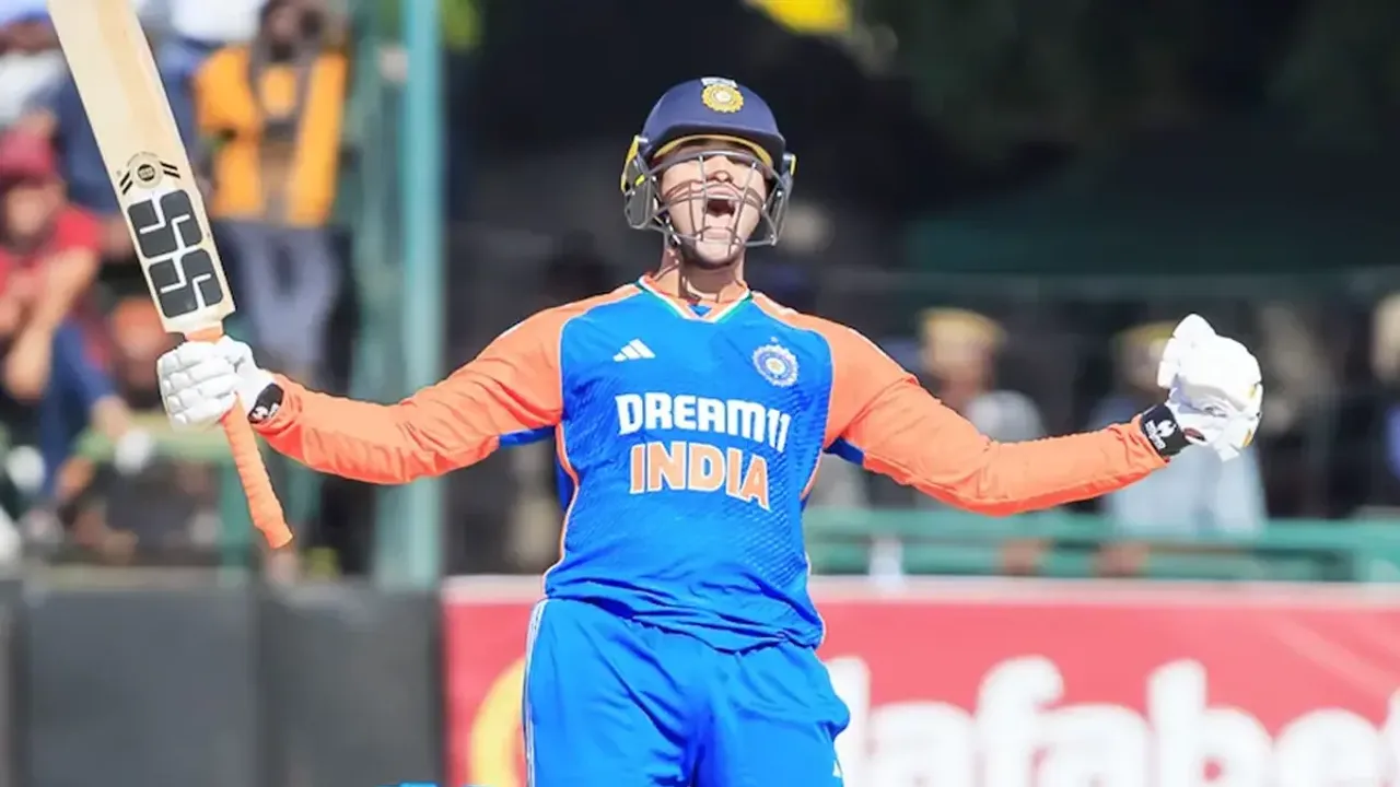  अभिषेक शर्मा ने 35 गेंदों में शतक बनाकर उर्विल पटेल की बराबरी की" 