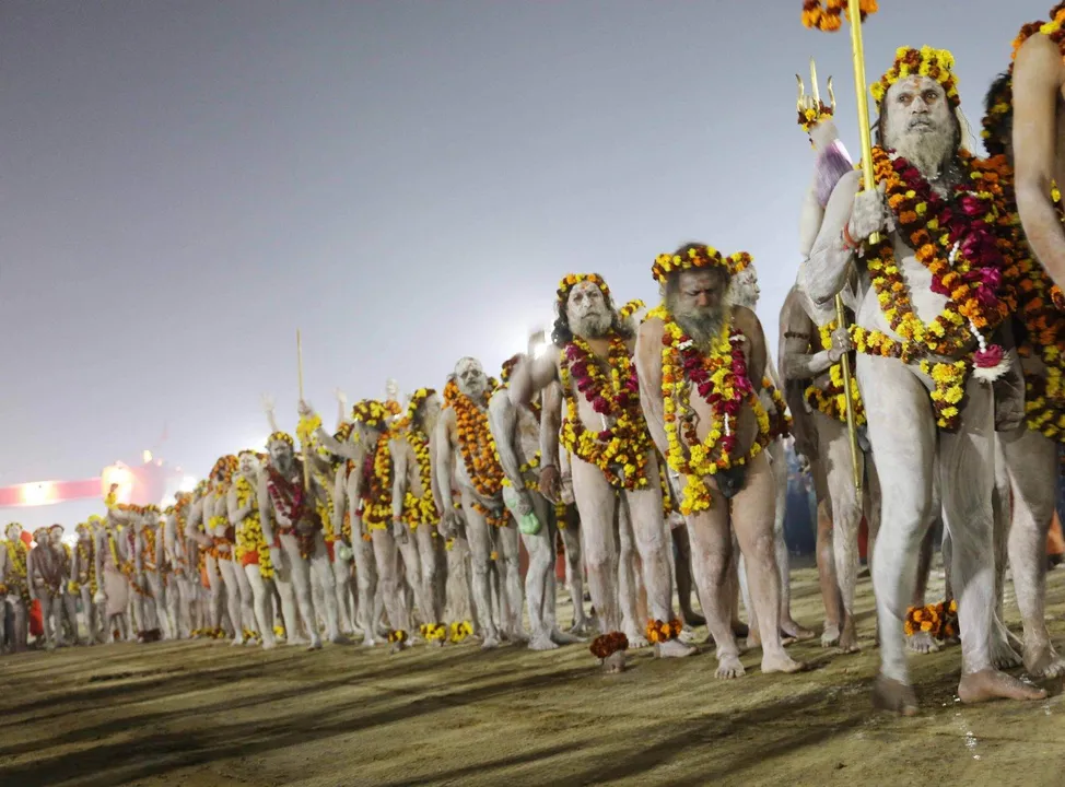  PRAYAGRAJ, JAN 29 (UNI):- Naga Sadhus on their way for the Sahi Snan on the occasion of Mauni Amavasya during the ongoing Maha Kumbha Mela in Prayagraj on Wednesday. UNI PHOTO-32U 