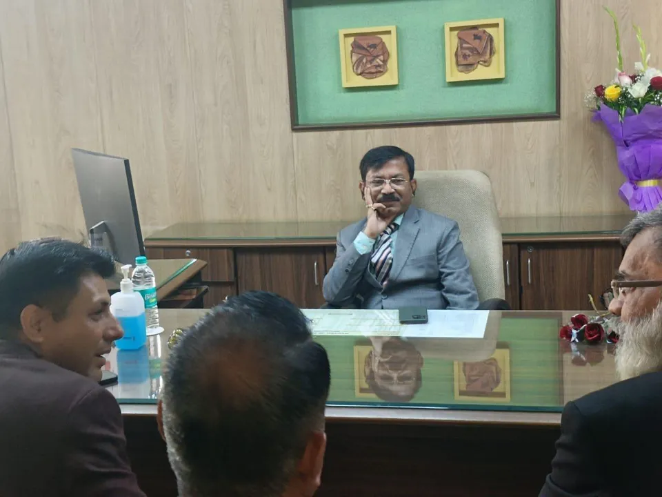  मनोज श्रीवास्तव ने संभाला राज्य निर्वाचन आयुक्त का पदभार: चुनाव प्रक्रिया में नवाचारों पर जोर" 