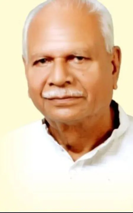  कृष्णकुमार अष्ठाना: आदर्श स्वयंसेवक, शिक्षक और पत्रकार की प्रेरणादायक यात्रा" 