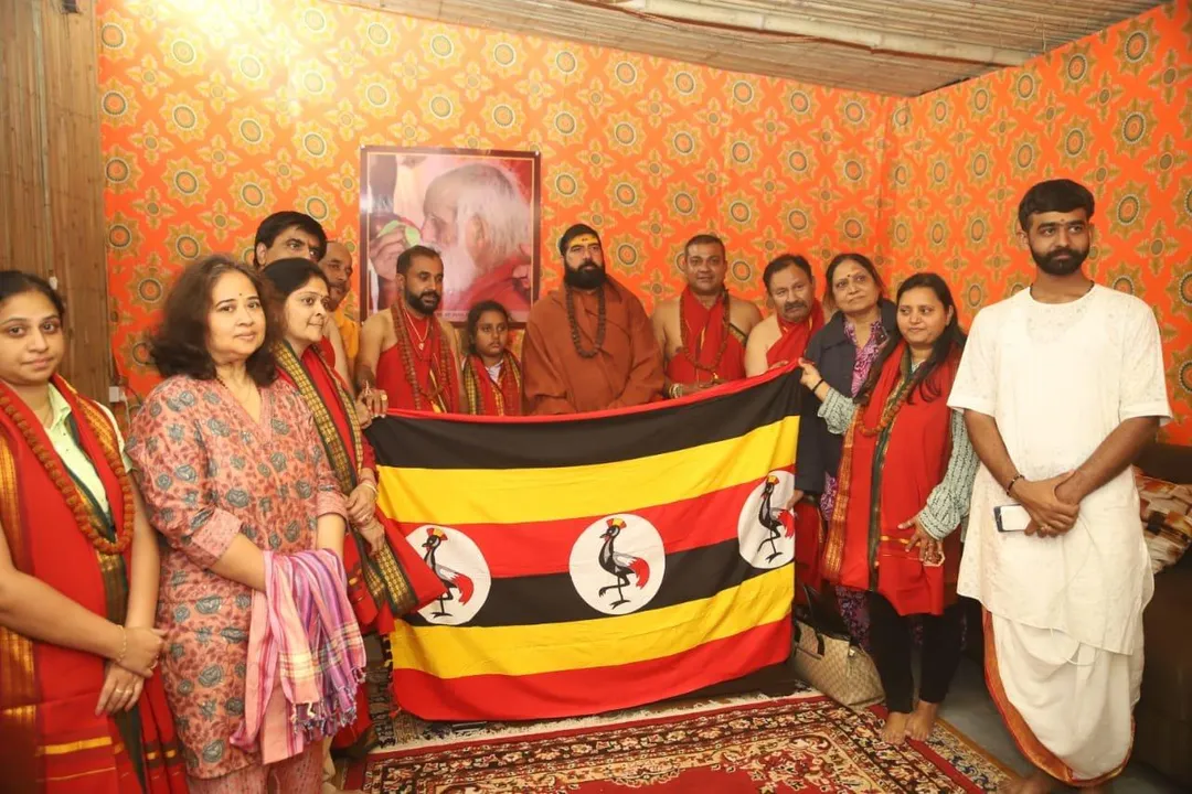  महाकुंभ की ओर आकर्षित विदेशी पर्यटक, नागा साधुओं के साथ व्यवस्थाओं का भी कर रहे अध्ययन 