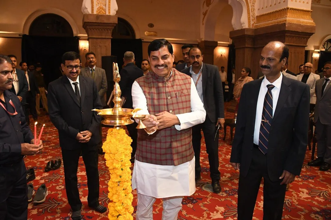  मुख्यमंत्री ने किया आईपीएस सर्विस मीट का शुभारंभ, अपराध नियंत्रण पर हुआ प्रजेंटेशन