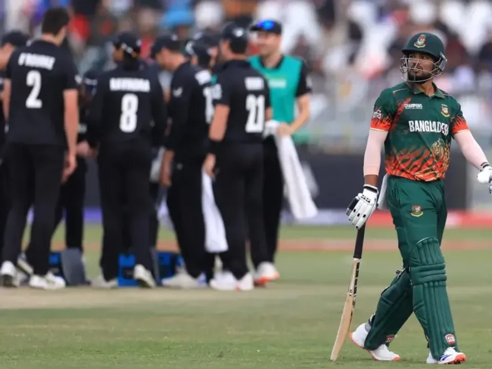  "चैंपियंस ट्रॉफी 2025: बांग्लादेश ने न्यूजीलैंड को दिया 237 रनों का लक्ष्य | मैच अपडेट" 