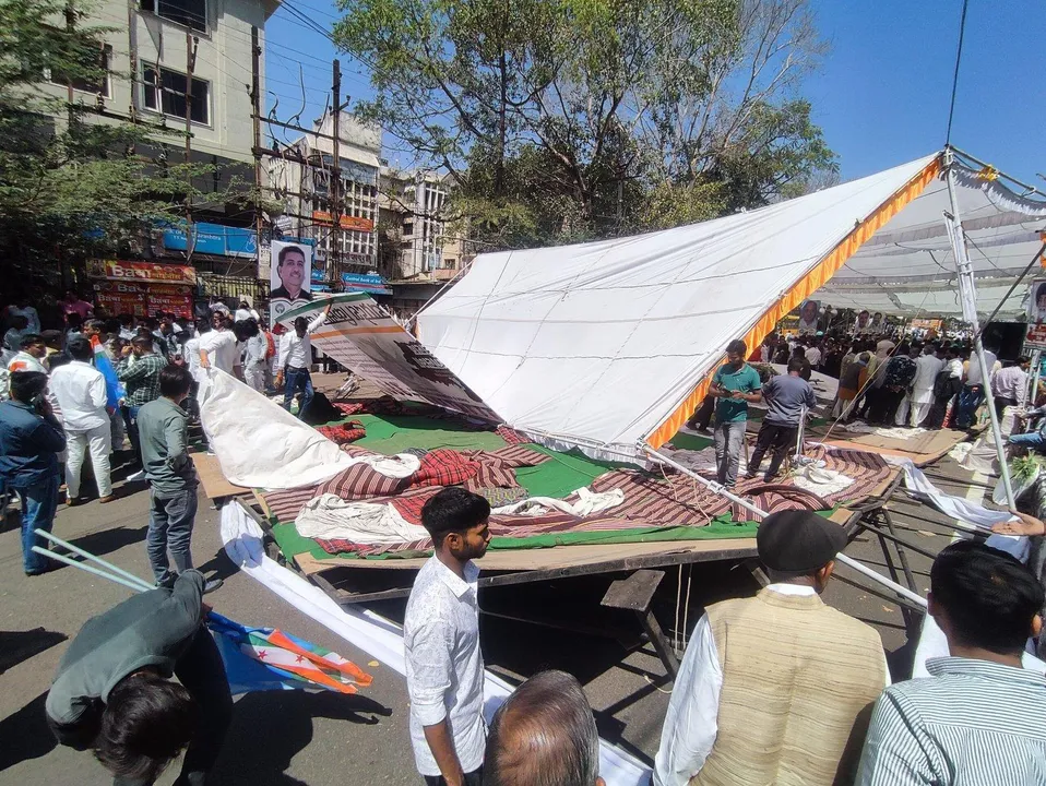  **bhopal-kisan-congress-vidhansabha-gherao-manch-tuta-police-barricading** 