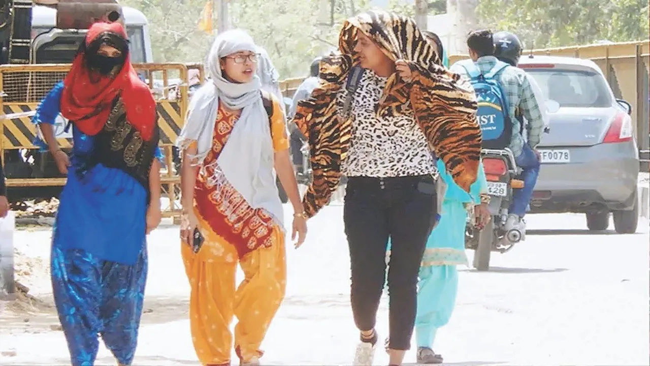  दिल्ली में प्रचंड गर्मी की एंट्री, यूपी-राजस्थान में भी बढ़ेगा तापमान