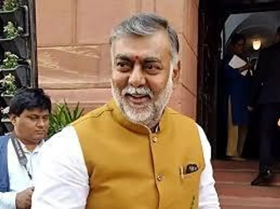  mp-budget-session-bjp-mla-15-crore-notice 