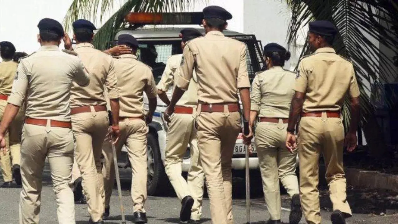  ईद पर सुरक्षा अलर्ट: दिल्ली और मुंबई में बढ़ाई गई चौकसी