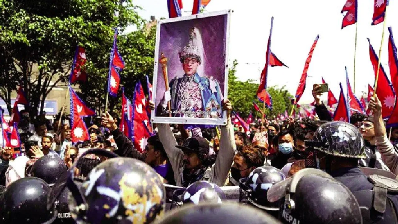  नेपाल अपनी पहचान की तलाश में