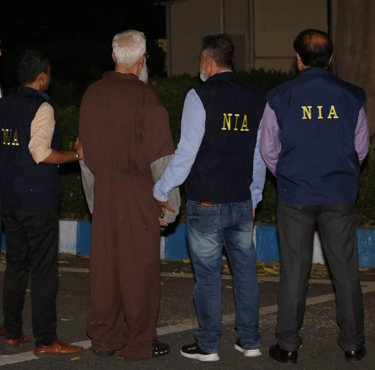  NEW DELHI, APR 10 (UNI):-The mastermind of the Mumbai attack  Tahawwur Rana arrested by National Investigation Agency (NIA) on arrival from United States after extradition, in New Delhi on Thursday. UNI PHOTO-AKX1U 