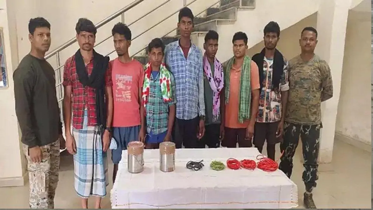   13-maoists-arrested-in-bijapur-chhattisgarh 