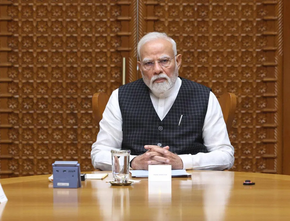  NEW DELHI, APR 23 (UNI):- Prime Minister Narendra Modi chairs meeting of Cabinet Committee on Security (CCS), in New Delhi on Wednesday. UNI PHOTO-146U 