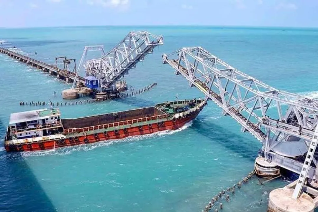  pm-modi-inaugurates-pamban-bridge-asia-first-vertical-lift-rail-bridge 