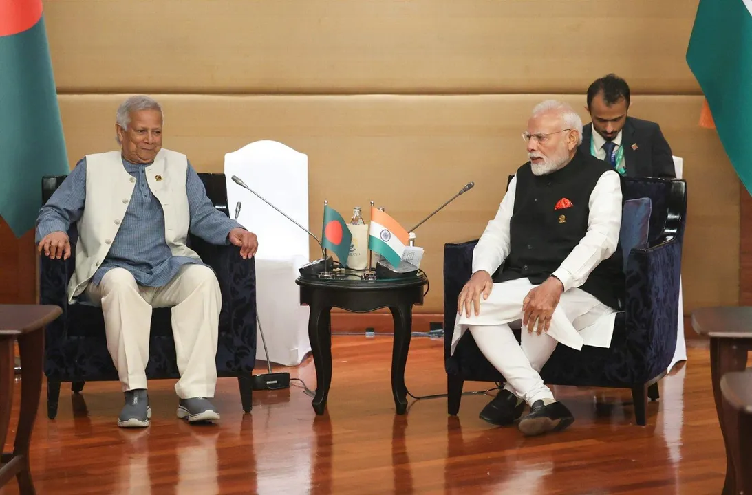  pm-modi-meets-bangladesh-chief-advisor-mohammad-yunus-in-bangkok 