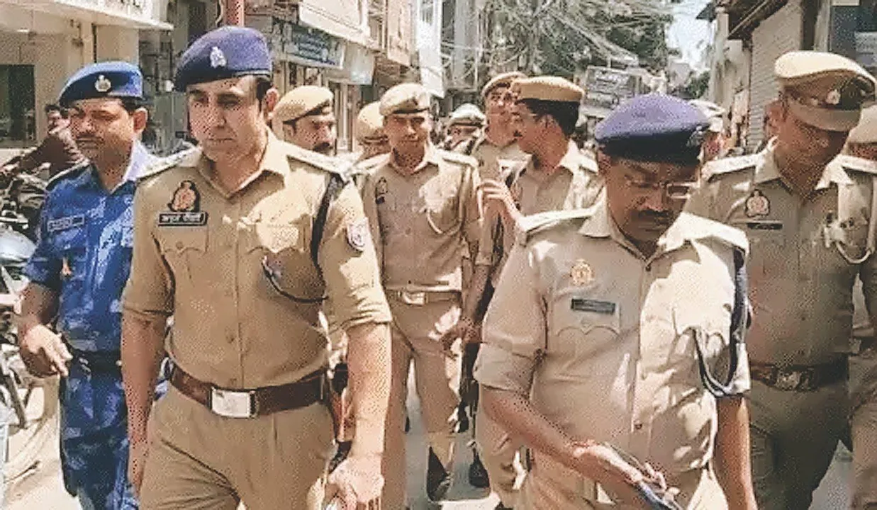  waqf-bill-controversy-up-high-alert-supreme-court-challenge 