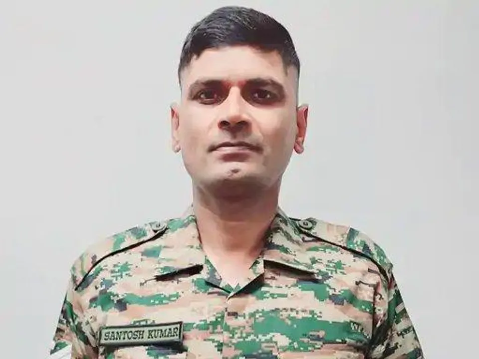  आतंकियों के खिलाफ सर्च ऑपरेशन में बिहार का सपूत शहीद: नौशेरा में खाई में गिरी सेना की गाड़ी, हवलदार संतोष यादव ने तोड़ा दम