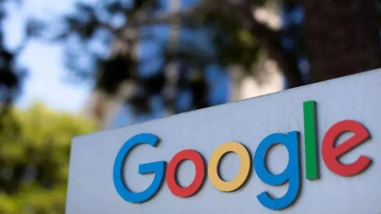  गूगल ने फिर दिखाई बेरुखी: ग्लोबल बिजनेस यूनिट से 200 कर्मचारियों की छंटनी, AI और डेटा सेंटर पर फोकस