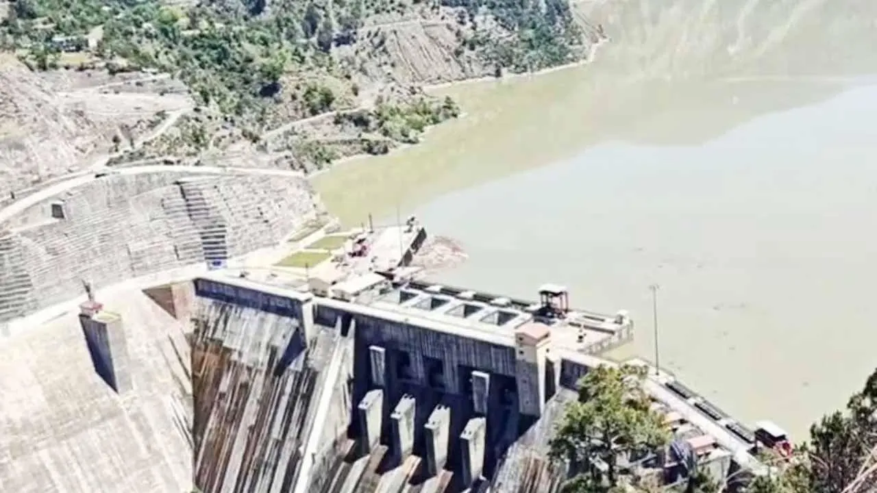  बगलिहार से रोका चिनाब का पानी: सिंधु के बाद भारत की ‘वॉटर स्ट्राइक’, पाकिस्तान में मची अफरा-तफरी