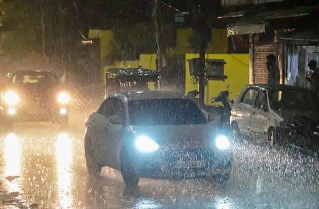  20 राज्यों में मौसम का बिगड़ा मिज़ाज: मप्र-राजस्थान के 53 जिलों में बारिश-आंधी, यूपी के कई जिलों में लू का कहर