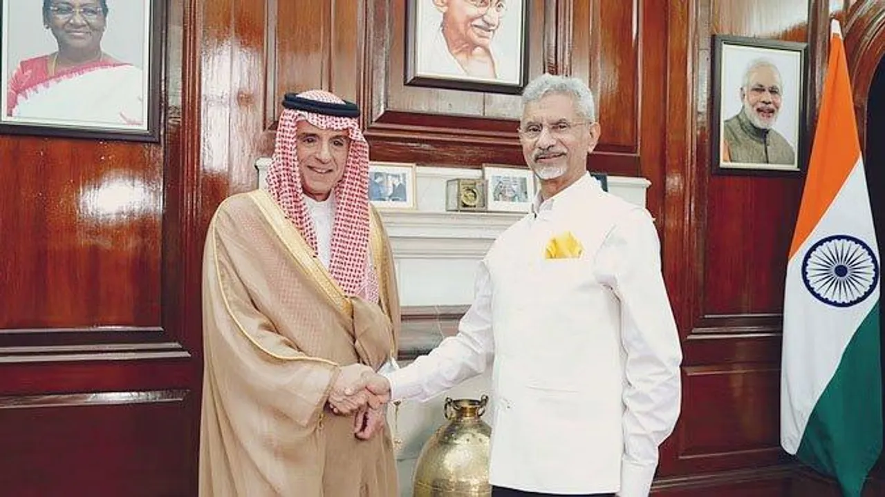  भारत-पाक तनाव के बीच दिल्ली पहुंचे सऊदी मंत्री, ईरानी विदेश मंत्री की भी एंट्री; बढ़ी मध्यस्थता की हलचल