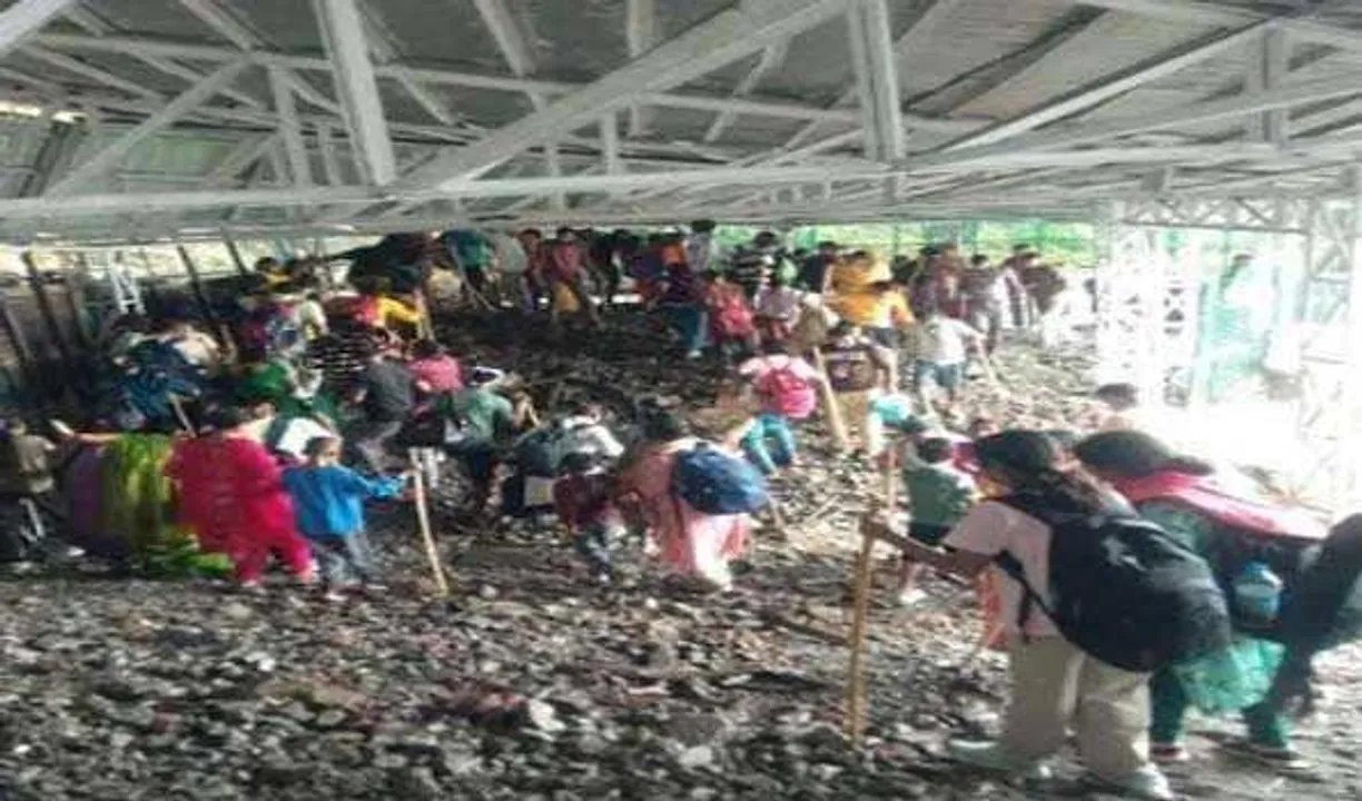  vaishno-devi-himkoti-route-landslide-closed 