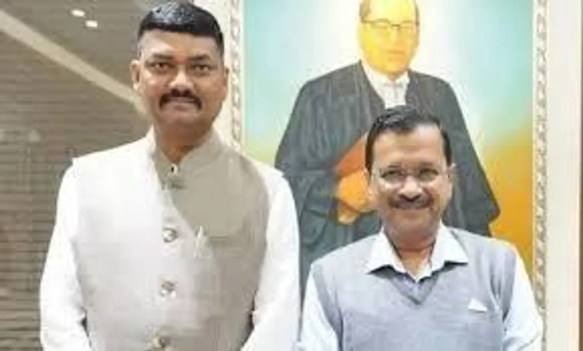  aap-mla-umesh-makwana-suspended-5-years-gujarat 