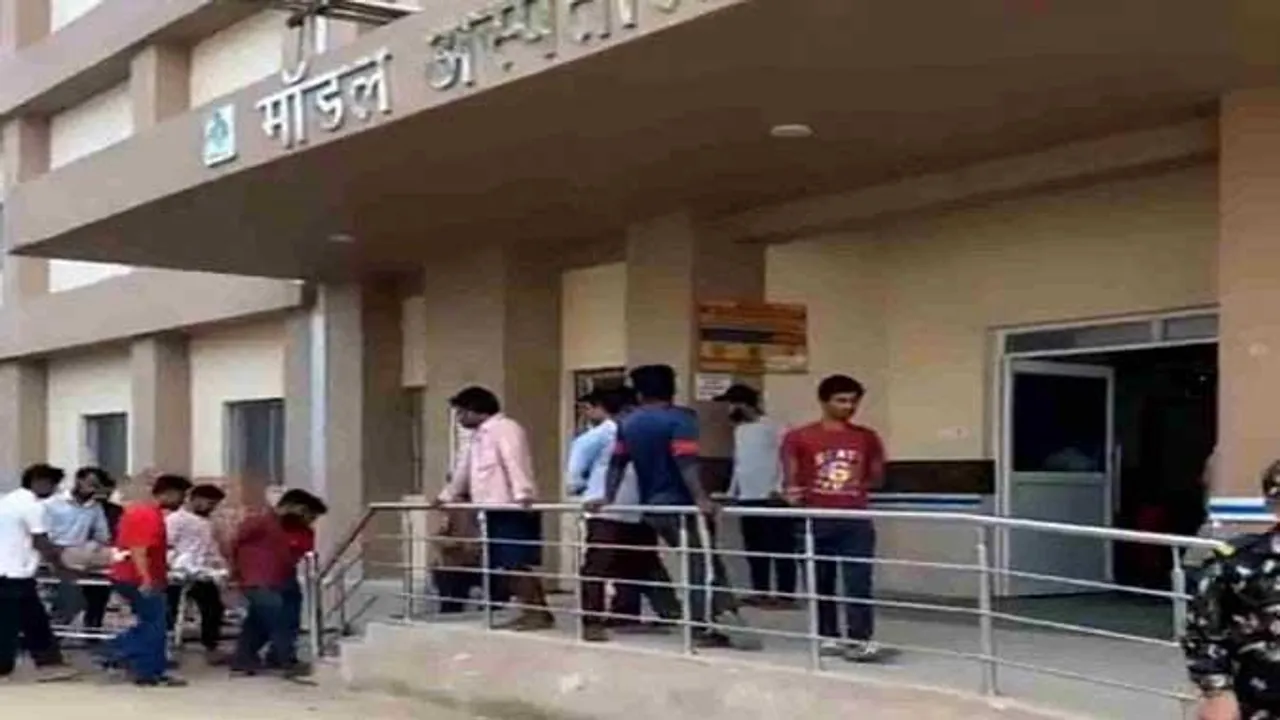  सीवान में बड़ा हादसा: कांवड़ियों से भरी पिकअप पलटी, 35 घायल, सात की हालत नाजुक