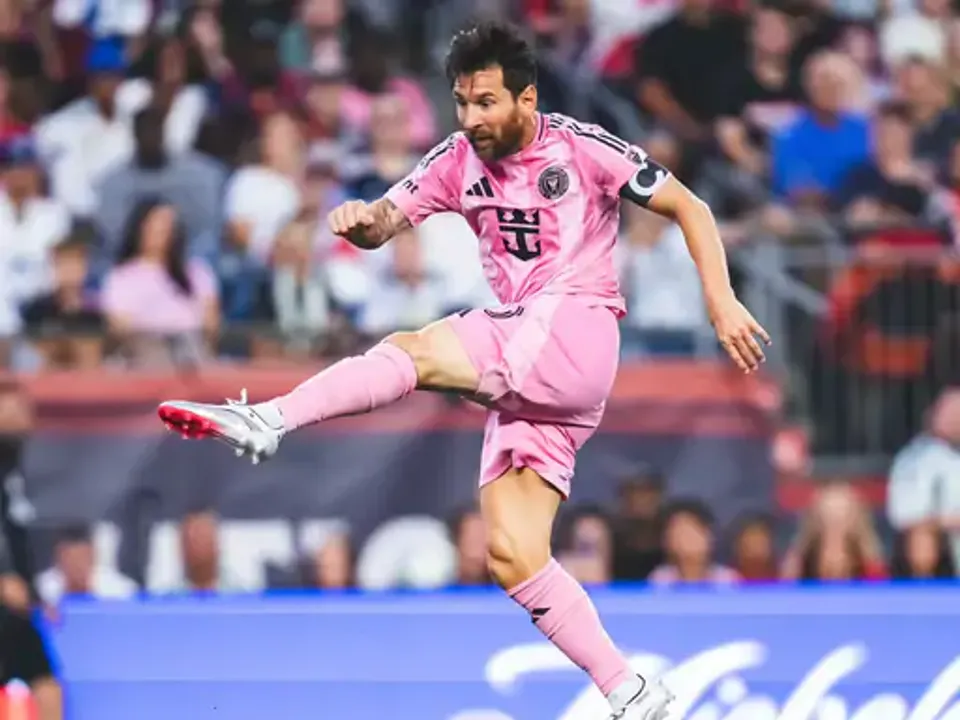  lionel-messi-double-goals-inter-miami-mls-win 